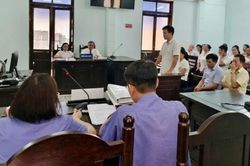 Cựu Thẩm ph&aacute;n TAND TP Huế v&agrave; cựu Ph&oacute; Viện trưởng VKSND TP Huế lĩnh &aacute;n v&igrave; nhận hối lộ