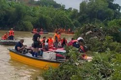 Tìm thấy 1 nạn nhân trong vụ lật thuyền làm 3 người mất tích ở Thái Nguyên