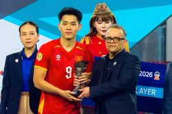 Nguyễn Đình Bắc ẵm trọn 2 danh hiệu cá nhân ASEAN Cup 2026