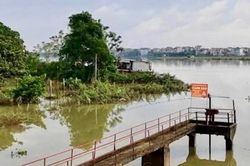 Hà Nội: Lũ sông Cầu xuống báo động II