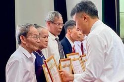 Xã Vĩnh Thanh: Mỗi đảng viên là một tấm gương sáng