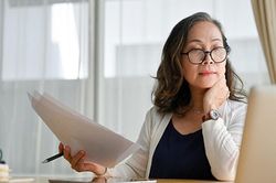 Chỉ sau khi nghỉ hưu tôi mới hiểu: Cha mẹ thương con không nên làm 3 việc này