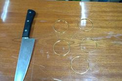 Bắt giữ đối tượng t&aacute;o tợn đập tủ k&iacute;nh cướp cửa h&agrave;ng v&agrave;ng giữa ban ng&agrave;y