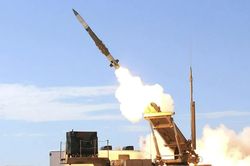 Ukraine 'ph&oacute;ng loạt t&ecirc;n lửa Patriot' để chặn đạn S-400 Nga