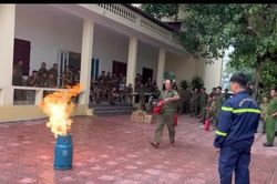 Huấn luyện nghiệp vụ chữa cháy, cứu nạn cho lực lượng tham gia bảo vệ an ninh, trật tự ở cơ sở