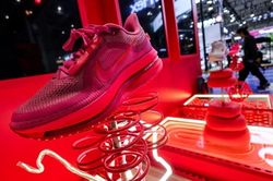 Năm buồn của Nike