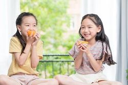 6 chữ C giúp cha mẹ nuôi dưỡng một em bé biết yêu thương