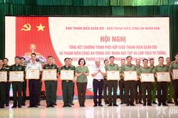 Tổng kết chương tr&igrave;nh phối hợp giữa thanh ni&ecirc;n Qu&acirc;n đội v&agrave; thanh ni&ecirc;n C&ocirc;ng an trong thực hiện Chỉ thị số 05-CT/TW của Bộ Ch&iacute;nh trị