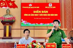 Lắng nghe &yacute; kiến của Nh&acirc;n d&acirc;n để x&acirc;y dựng C&ocirc;ng an x&atilde; trong sạch, vững mạnh