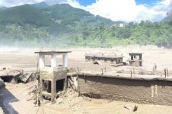 Thảm họa lũ quét tại Nepal và Trung Quốc: Ít nhất 1.500 người mất tích