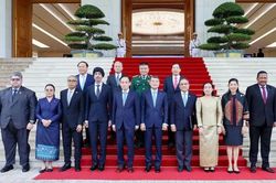 Duy trì tham vấn chặt chẽ và ủng hộ lẫn nhau trong ASEAN