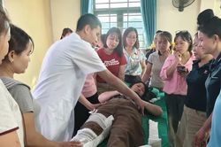 Điện Biên tăng cường năng lực y tế trường học trước năm học mới