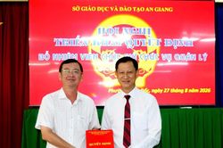 Trường THPT chuyên Thủ Khoa Nghĩa (An Giang) có tân Hiệu trưởng
