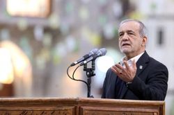 Tổng thống Iran: Sức ép kinh tế mới là 'áp lực âm thầm'