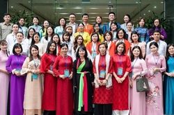 Bế mạc Khóa tập huấn phương pháp giảng dạy tiếng Việt cho giáo viên Người Việt Nam ở nước ngoài