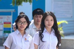 Kh&aacute;nh H&ograve;a miễn ph&iacute; s&aacute;ch gi&aacute;o khoa cho học sinh theo lộ tr&igrave;nh từ năm học 2026 - 2027