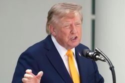 Tổng thống Mỹ Trump nói đã đến lúc 'Canada nhận bài học'