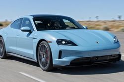 Porsche lên tiếng về tương lai của dòng xe điện đầu tiên