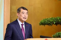 Thủ tướng L&ecirc; Minh Hưng: Ki&ecirc;n quyết chống bệnh th&agrave;nh t&iacute;ch, gian lận trong dạy v&agrave; học