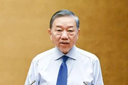 Bộ Chính trị: Ưu tiên áp dụng nguyên tắc có lợi bảo vệ cán bộ có động cơ trong sáng, vì lợi ích chung