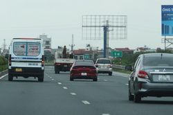 Để tránh bị phạt lỗi không giữ khoảng cách, tài xế cần nhớ điều này