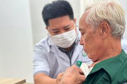 Bộ trưởng Y tế nói về đề xuất sửa chính sách thanh toán BHYT cho người nghỉ hưu