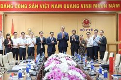Việt Nam-Ph&aacute;p th&uacute;c đẩy mạnh mẽ hợp t&aacute;c về y tế, mở rộng lĩnh vực mới