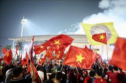 Người dân cả nước vỡ òa cảm xúc mừng đội tuyển Việt Nam vô địch ASEAN Cup 2026