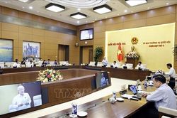 Hoàn thiện pháp luật, tạo hành lang phát triển giao thông đường thủy hiện đại, an toàn