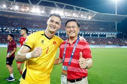 Thủ m&ocirc;n L&ecirc; Giang Patrik xuất sắc nhất AFF Cup, bất ngờ được h&ocirc;n c&uacute;p v&ocirc; địch thế giới