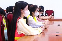 Danh t&iacute;nh người phụ nữ cầm đầu đường d&acirc;y ma t&uacute;y n&uacute;p b&oacute;ng thuốc l&aacute; điện tử vừa bị triệt ph&aacute;