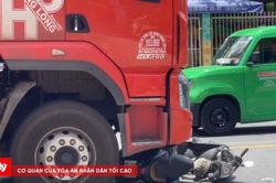 Xe tải v&agrave; xe m&aacute;y va chạm, 2 người tử vong