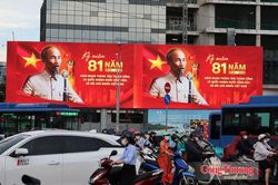 TP. Hồ Ch&iacute; Minh: Rực rỡ cờ hoa trước thềm Quốc kh&aacute;nh 2/9