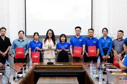 Đo&agrave;n Thanh ni&ecirc;n Bộ C&ocirc;ng Thương tổ chức Chương tr&igrave;nh gặp mặt, tặng qu&agrave; tri &acirc;n c&aacute;n bộ Đo&agrave;n chủ chốt