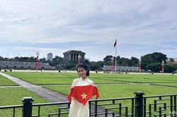 Theo chân Gen Z 'chạm vào lịch sử' giữa lòng Hà Nội dịp Tết Độc lập