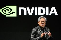 Nvidia đối mặt nhiều rủi ro khi trở th&agrave;nh 'ng&acirc;n h&agrave;ng' cho cơn sốt AI