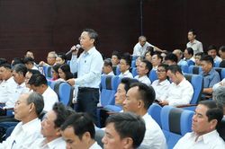Lắng nghe tiếng nói nông dân