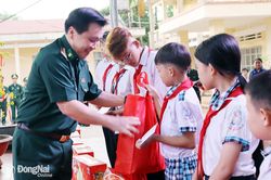 Giữ vững bình yên nơi biên giới
