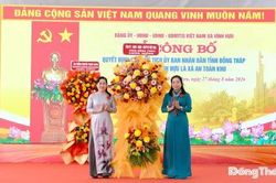 Vĩnh Hựu đ&oacute;n nhận danh hiệu x&atilde; An to&agrave;n khu