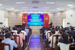 Phường Ninh H&ograve;a n&acirc;ng cao kiến thức ứng dụng c&ocirc;ng nghệ số, tr&iacute; tuệ nh&acirc;n tạo cho c&aacute;n bộ, c&ocirc;ng chức