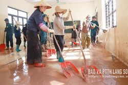B&igrave;nh y&ecirc;n trở lại Bản Giểng