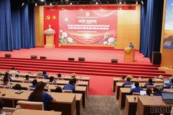 Tập huấn n&acirc;ng cao kỹ năng bảo vệ nền tảng tư tưởng của Đảng tr&ecirc;n kh&ocirc;ng gian mạng cho đo&agrave;n vi&ecirc;n, thanh ni&ecirc;n