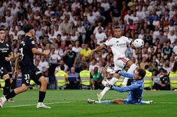 Kylian Mbappe thăng hoa với cú hat-trick, cán mốc đóng góp 101 bàn thắng cho Real Madrid