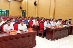 Phường Nam Hoa Lư nghi&ecirc;n cứu, học tập Nghị quyết Hội nghị Trung ương 3, kh&oacute;a XIV