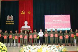 Phường Hoa Lư: Ra mắt 64 Tổ bảo vệ an ninh, trật tự ở cơ sở