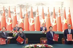 Từ nhịp cầu đối ngoại đến những dòng chảy đưa Việt Nam vươn xa