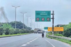 N&acirc;ng cấp QL1 H&agrave; Nội - Bắc Giang l&ecirc;n cao tốc 8 l&agrave;n, nghi&ecirc;n cứu l&agrave;m đường song h&agrave;nh