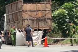 TP.HCM: Xe đầu kéo va chạm xe máy, một người tử vong