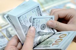 Ng&acirc;n h&agrave;ng huy động h&agrave;ng tỷ USD qua vay hợp vốn quốc tế, lợi thế kh&ocirc;ng nằm ở l&atilde;i suất