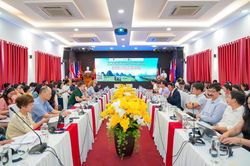 Ph&aacute;t triển kinh tế v&agrave; chuyển đổi bền vững